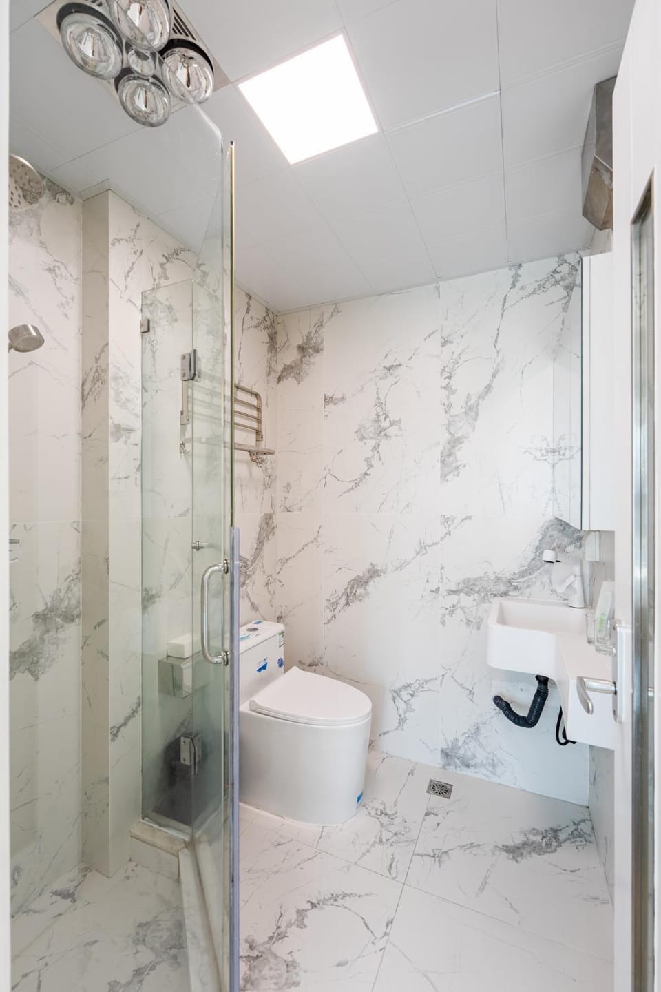 Shower, Toilet, Bathroom