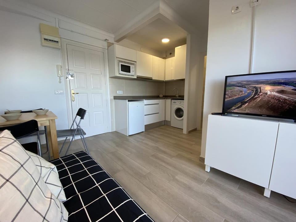 Hermoso apartamento en L'Escala, 1 habitación, terraza, cocina equipada, cerca de playas y comercios - HISP-7-37 Apartment in L'Escala