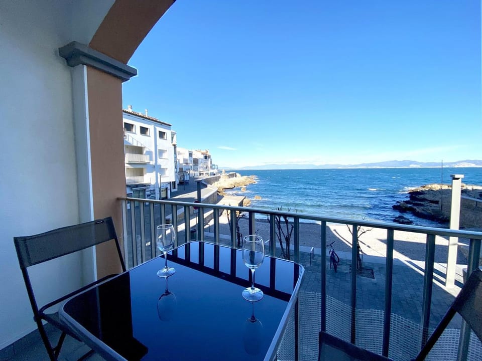 Hermoso apartamento en L'Escala, 1 habitación, terraza, cocina equipada, cerca de playas y comercios - HISP-7-37 Apartment in L'Escala