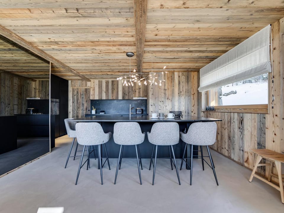 Chalet de luxe avec espace bien-être - 14 pers, sauna, cheminée - FR-1-690-38 Chalet in Montvalezan