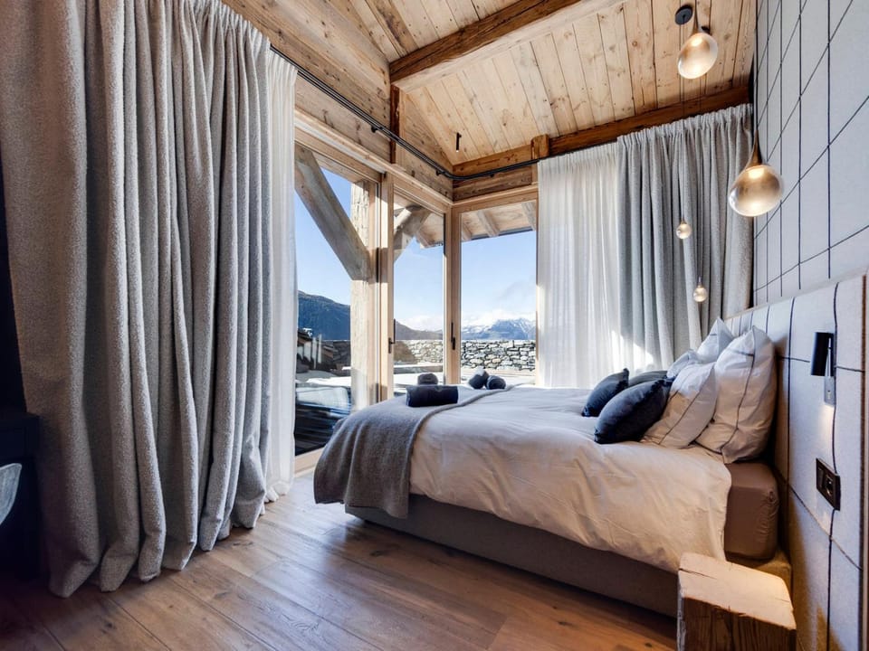 Chalet de luxe avec espace bien-être - 14 pers, sauna, cheminée - FR-1-690-38 Chalet in Montvalezan