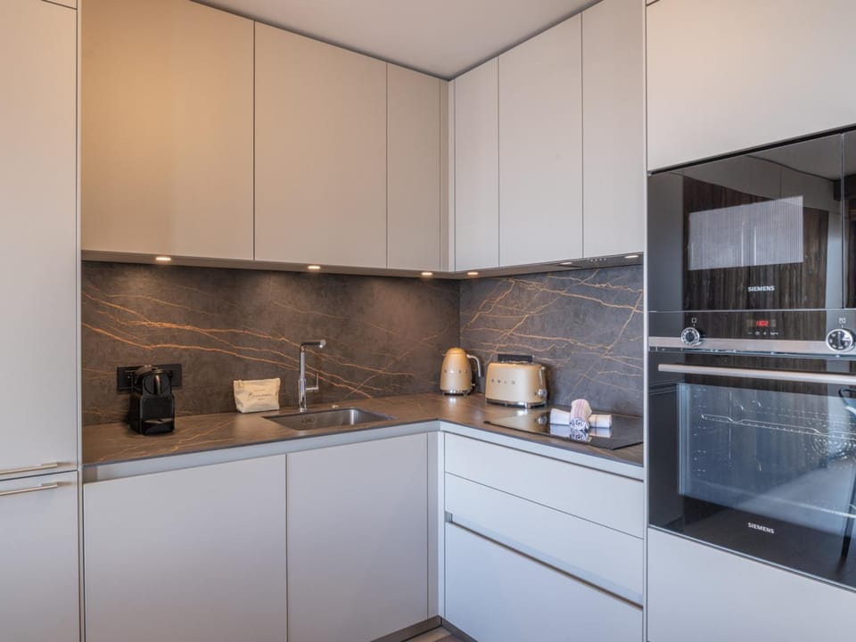 Appartement haut standing au cœur de la station, jusqu'à 8 personnes - FR-1-645-106 Apartment in Huez