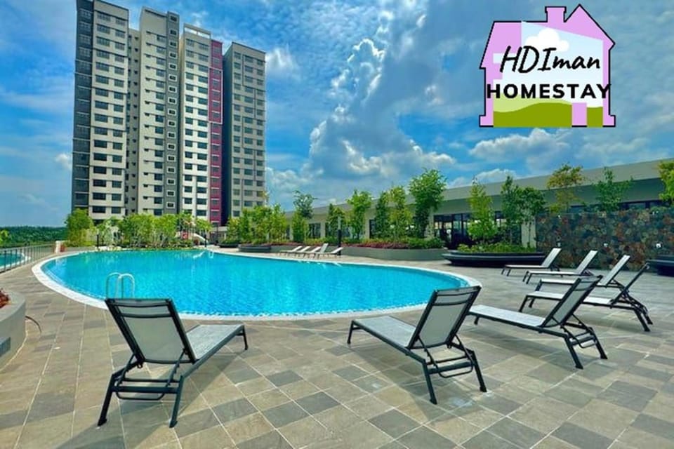 Swimming pool, Swimming pool