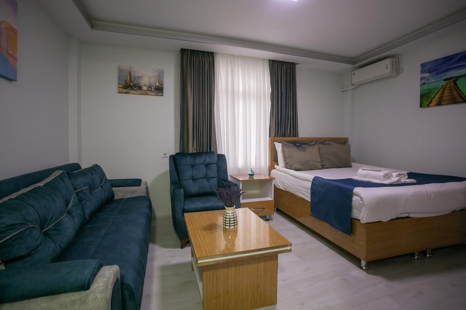 Seating area, Bedroom