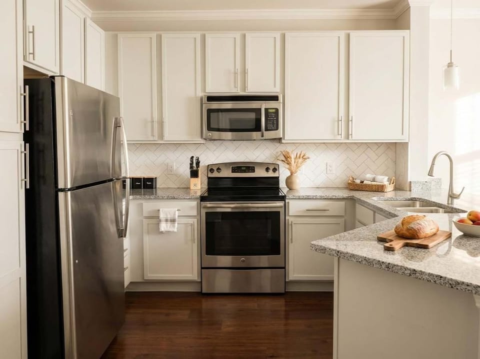 Boulevard Stays Midtown 1BR Pool Gym Parking 03 Apartment in Nashville