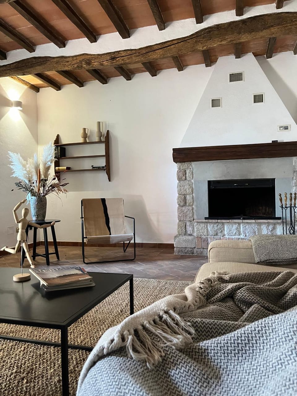 Property building, Living room