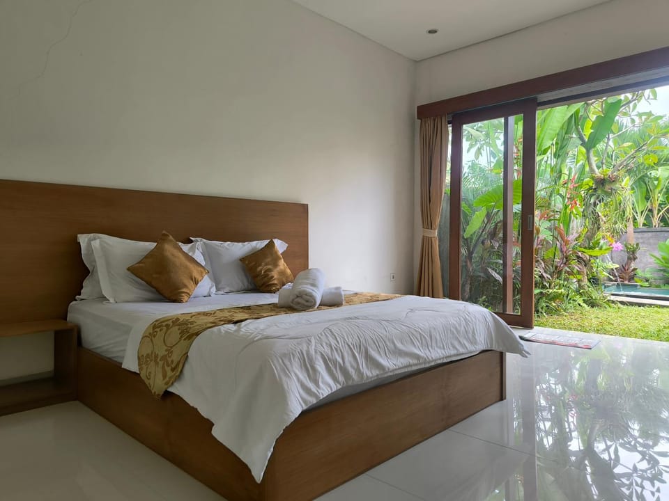 Bed, Garden, Photo of the whole room, Bedroom, Garden view