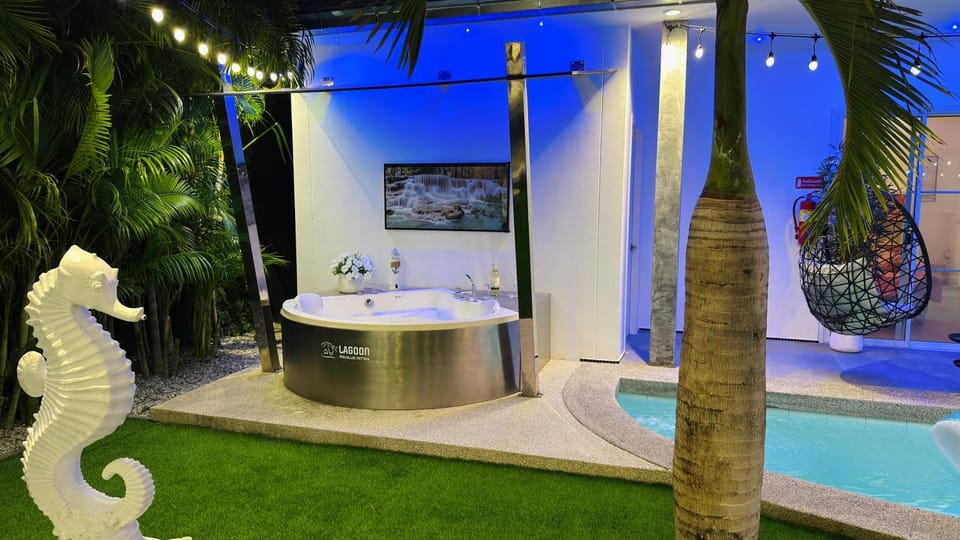 Night, Garden, Hot Tub, Pool view