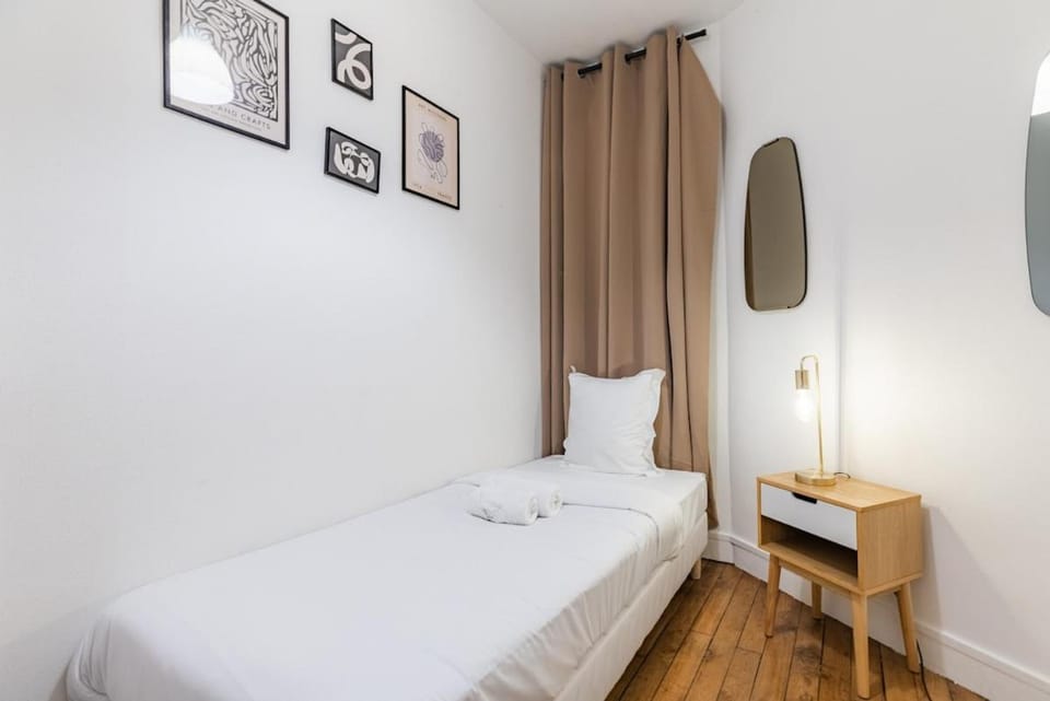 Beautiful air-conditioned apartment in the heart of the Marais Apartment in Paris