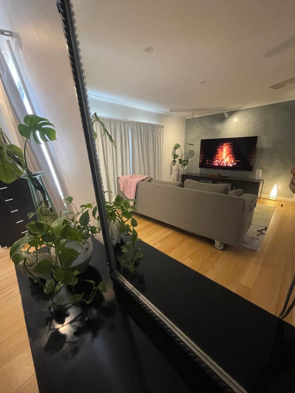 Communal lounge/ TV room