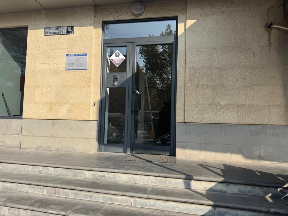 Facade/entrance, Day