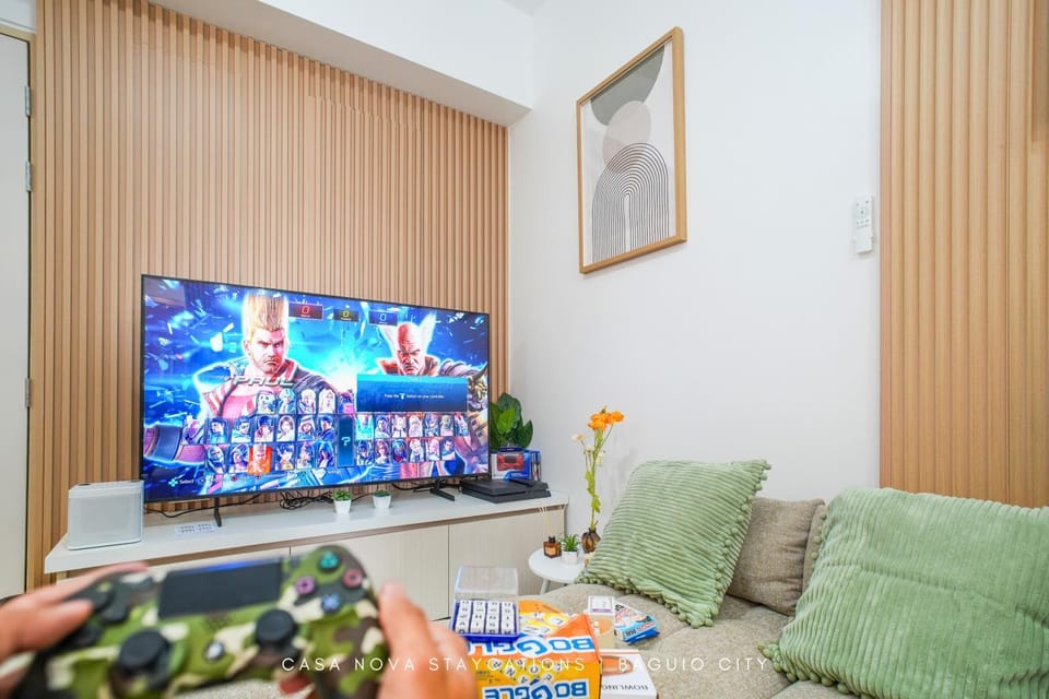 Communal lounge/ TV room, TV and multimedia, Living room, Seating area, Evening entertainment