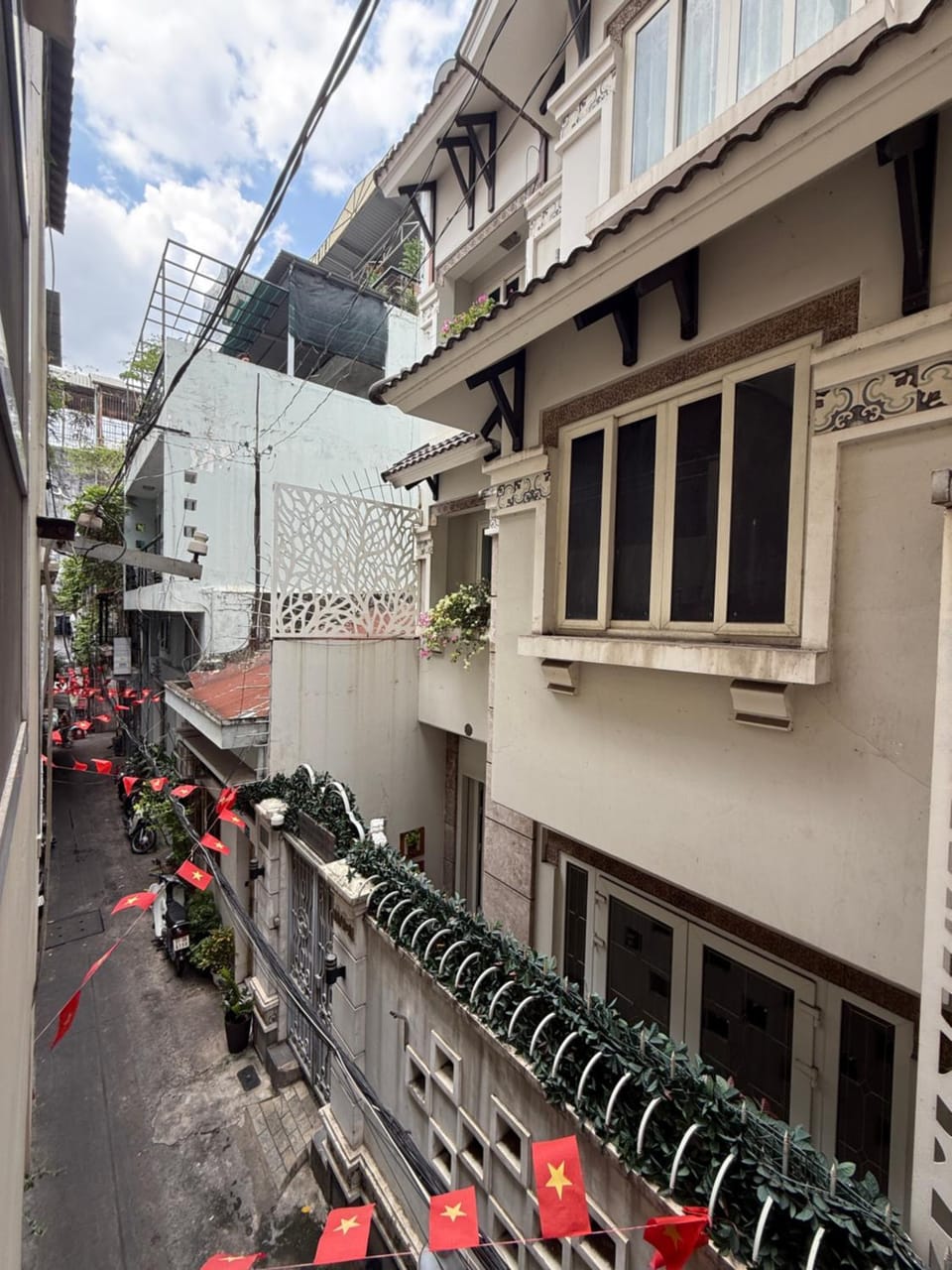 Day, View (from property/room), Street view