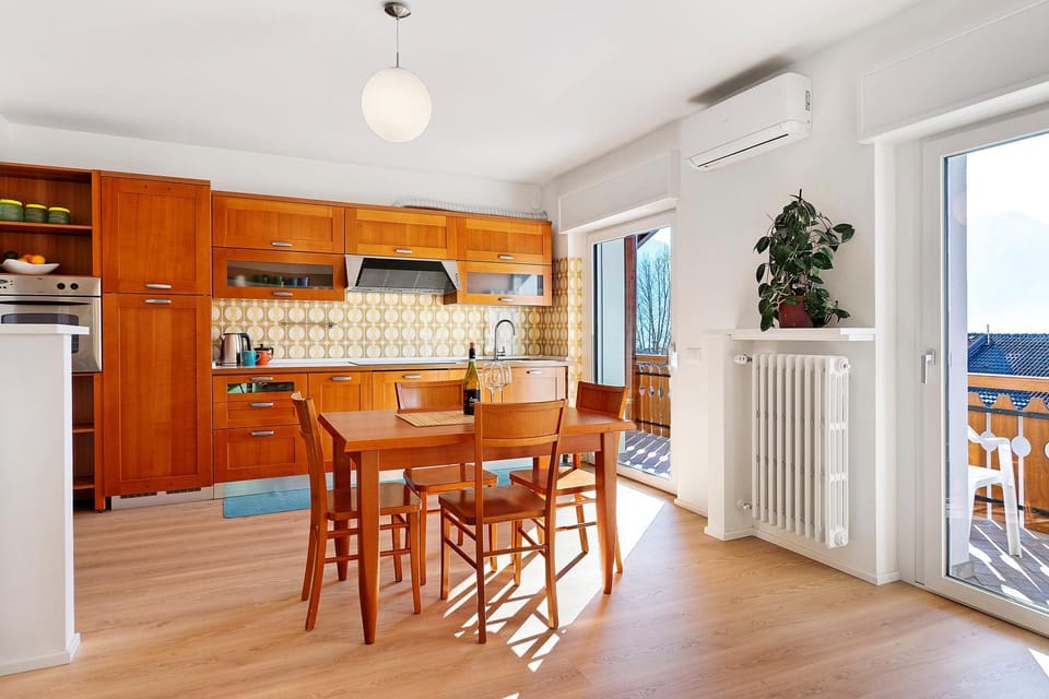 Property building, Kitchen or kitchenette, Living room