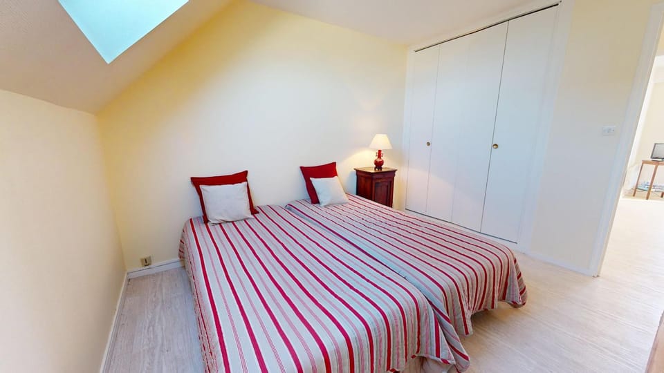 Le Balcon du Port Apartment in La Turballe