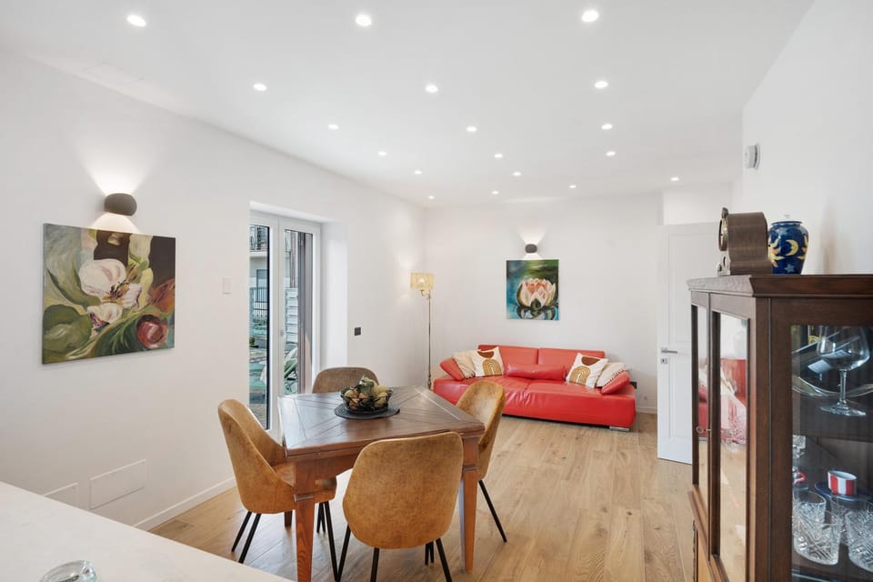 Property building, Living room
