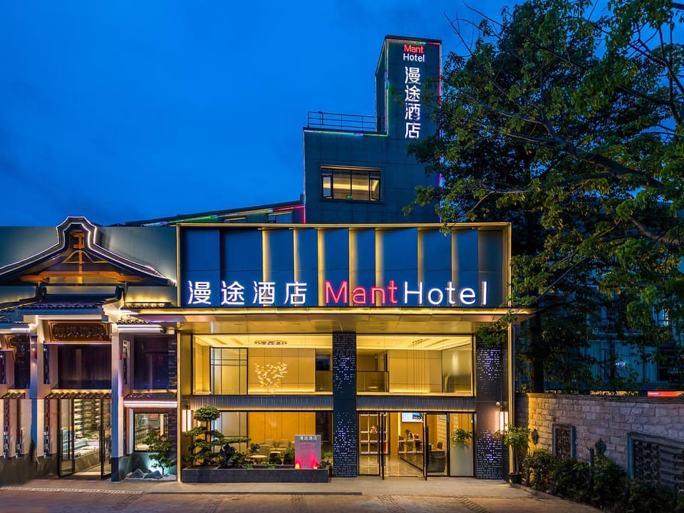 Property building, Night