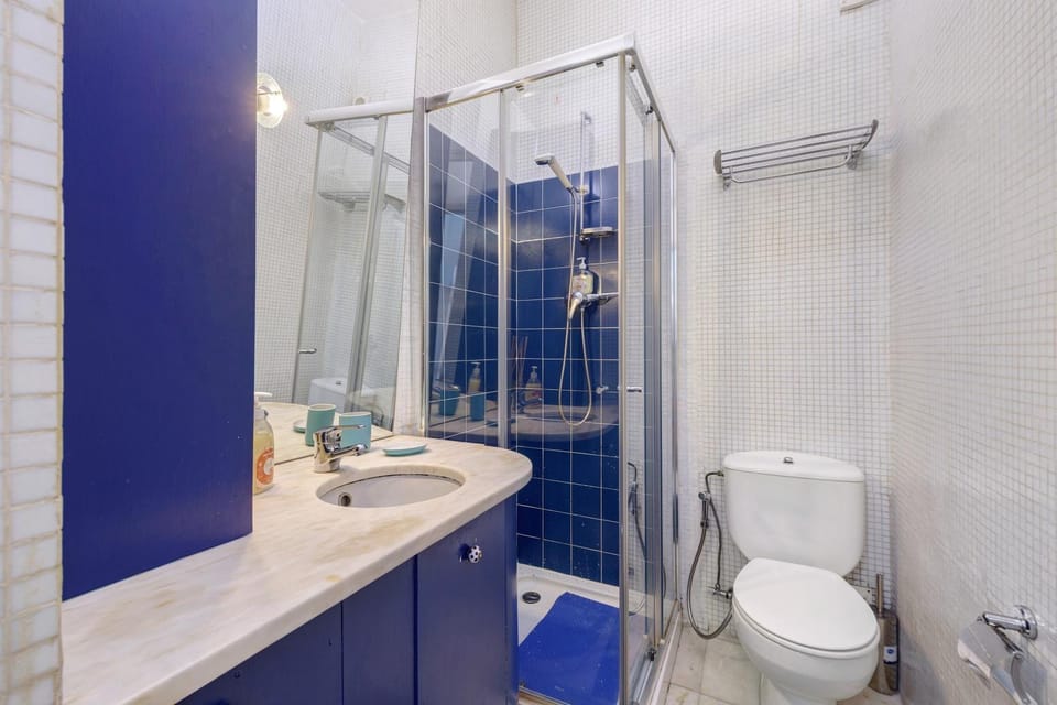 Bathroom, Living room