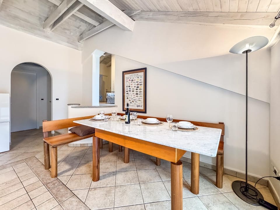 Hostdomus - Royal Suite Pinamare Apartment in Liguria