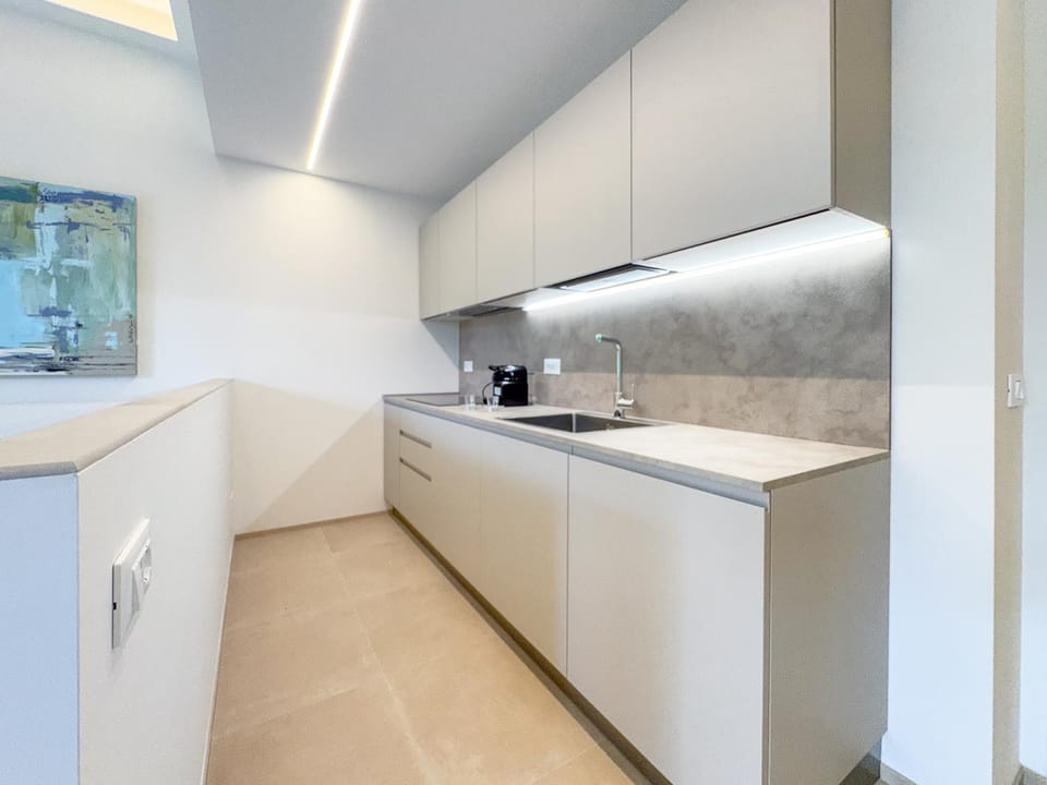 Hostdomus - Royal Suite Pinamare Apartment in Liguria