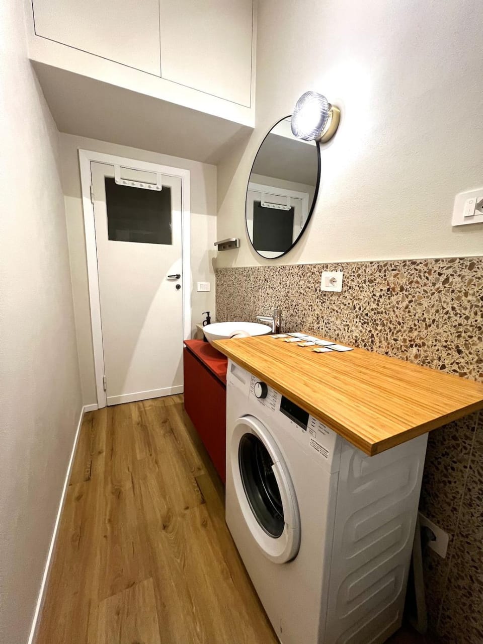 New and bright Apartment in the center with Wi-Fi Apartment in Milan