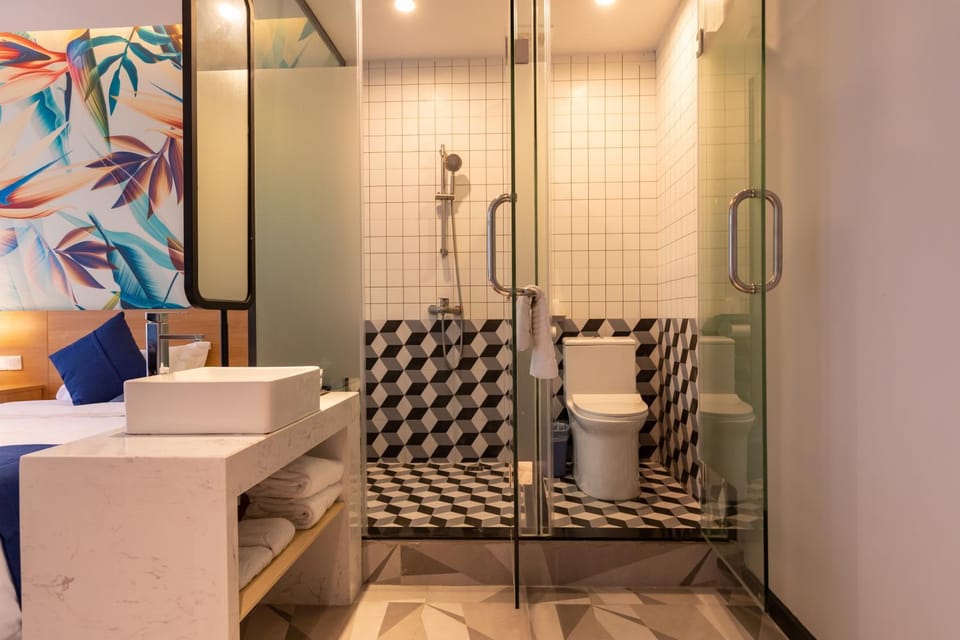 Shower, Toilet, Bathroom