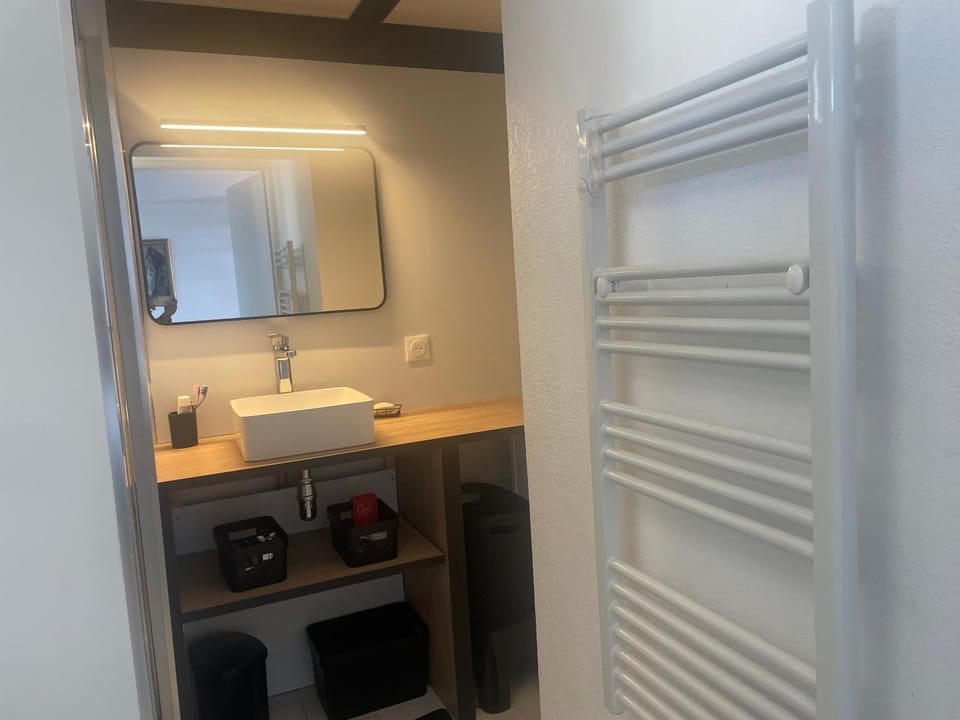 Shower, Bathroom