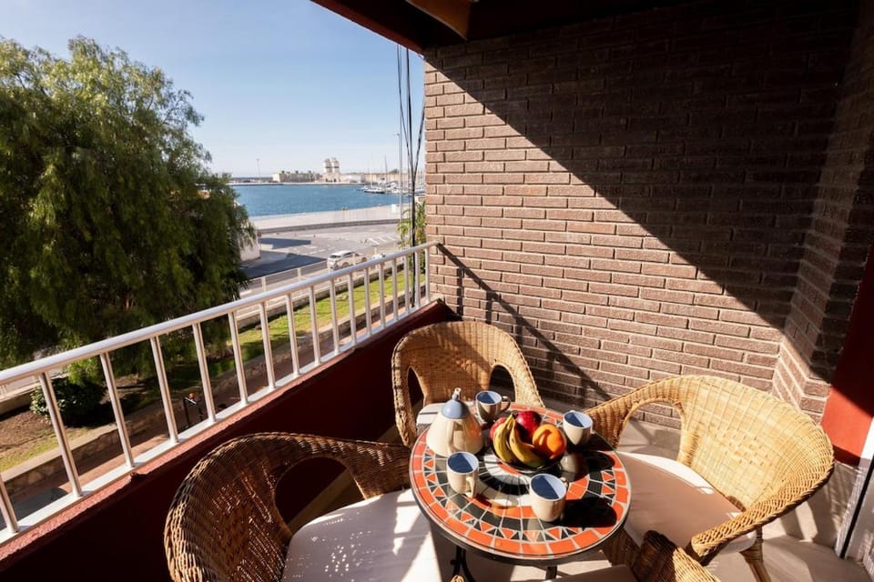 View (from property/room), Balcony/Terrace, Landmark view