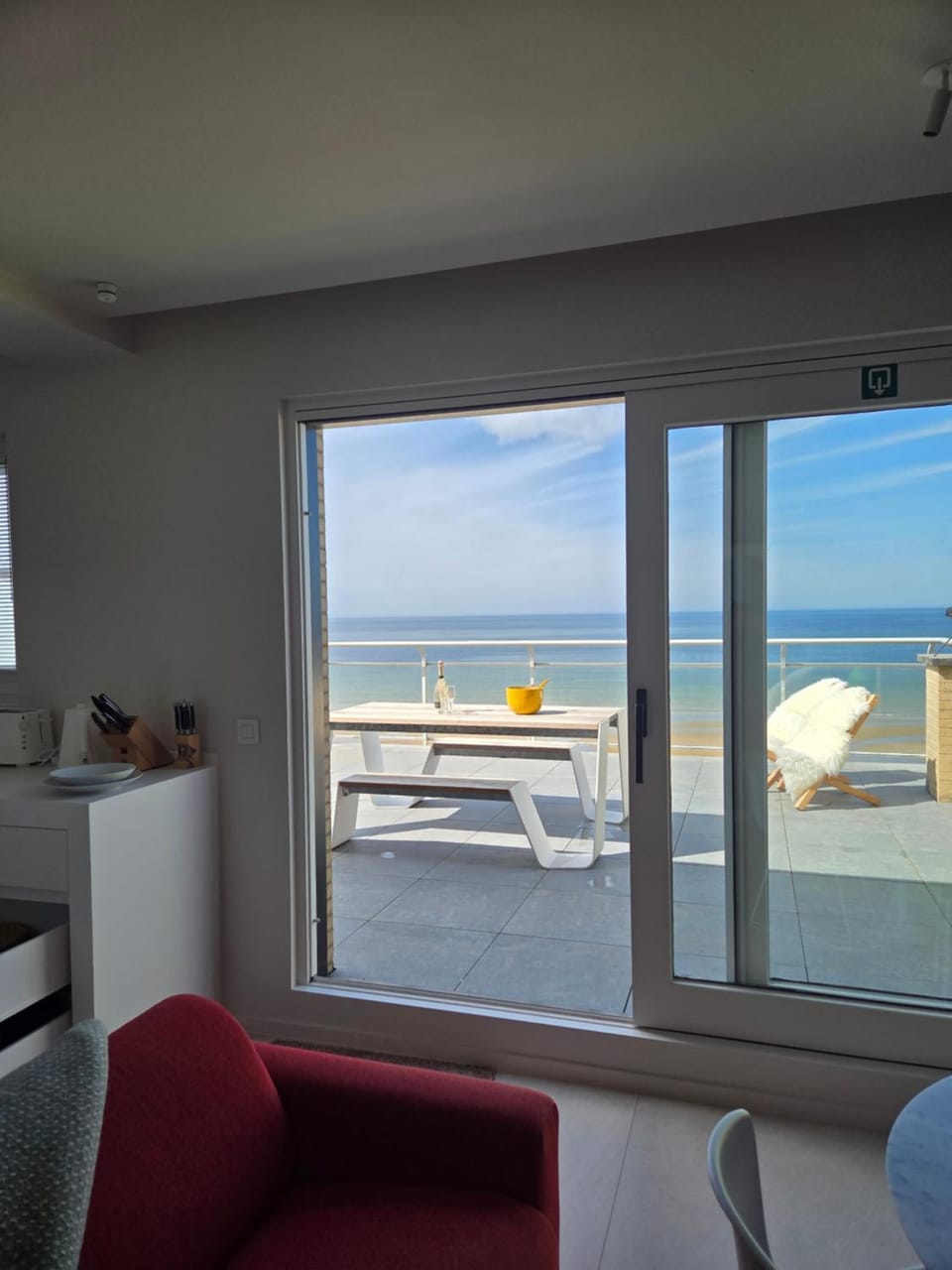 Secret Stay, Wellness Penthouse studio, Privacy, Seaview, Terras, Sauna Apartment in De Panne