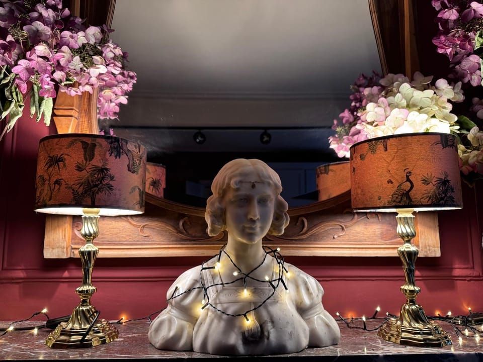 Decorative detail, Bedroom