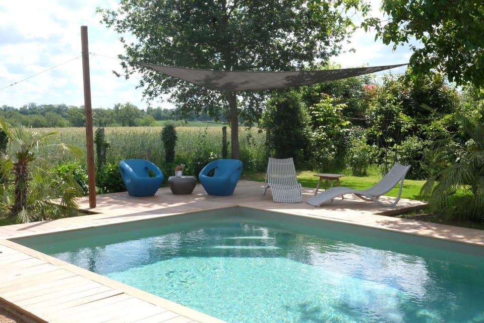 Swimming pool, Swimming pool