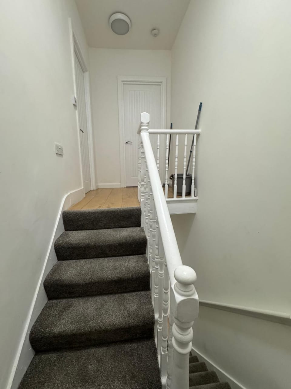 Purley Way Lancing Accommodation Apartment in Croydon