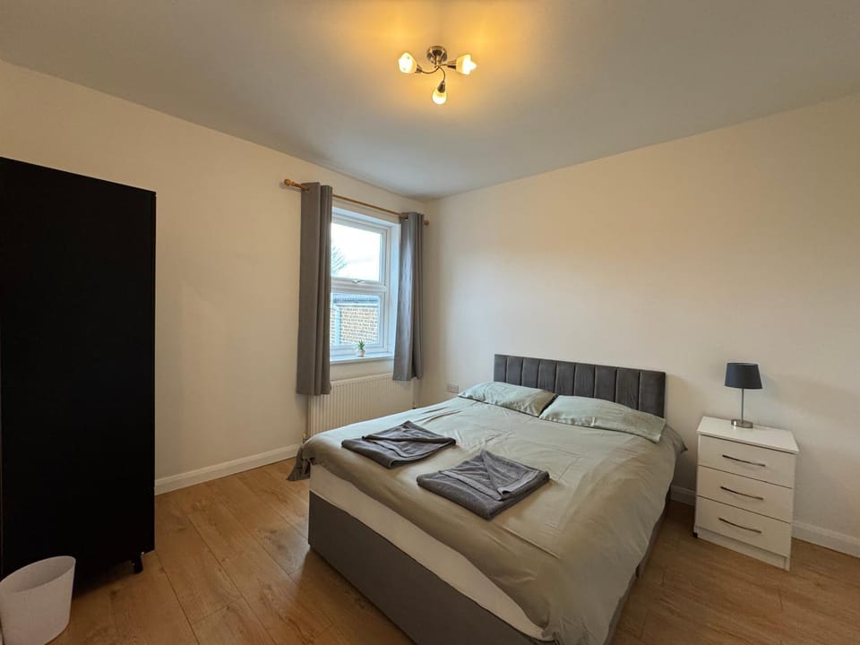 Purley Way Lancing Accommodation Apartment in Croydon