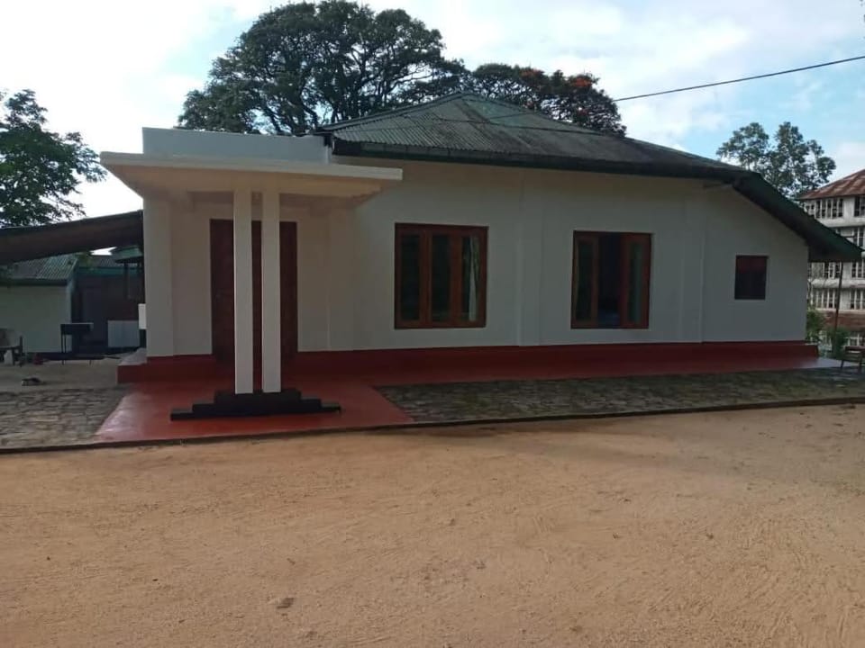 Sembuwatta Lake Polo Bungalow Nature lodge in Central Province