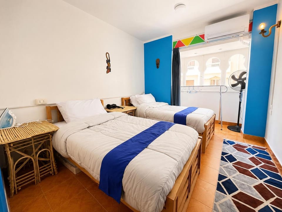 Bedroom, air conditioner