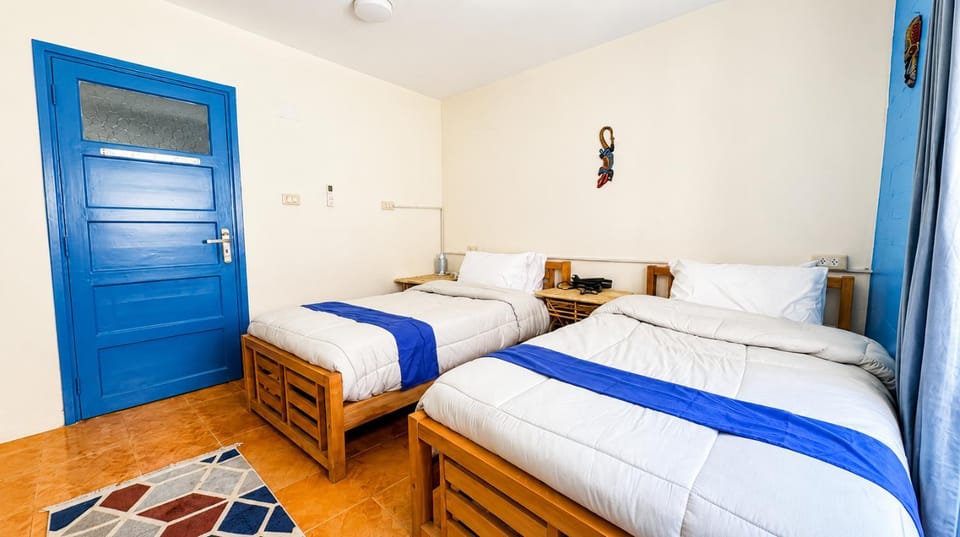 Bedroom, air conditioner