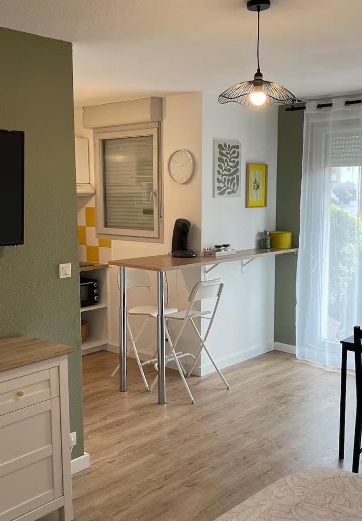 Grand studio 34m2 - Parking & Fibre - Proche Airbus Apartment in Toulouse