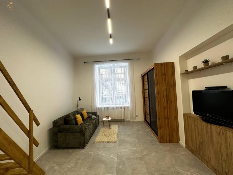 TV and multimedia, Living room, Seating area, wardrobe