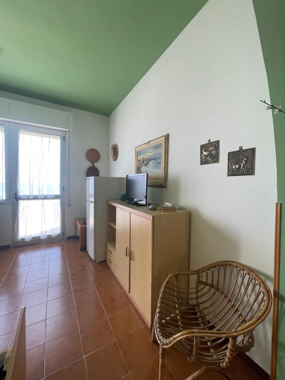 TV and multimedia, Dining area