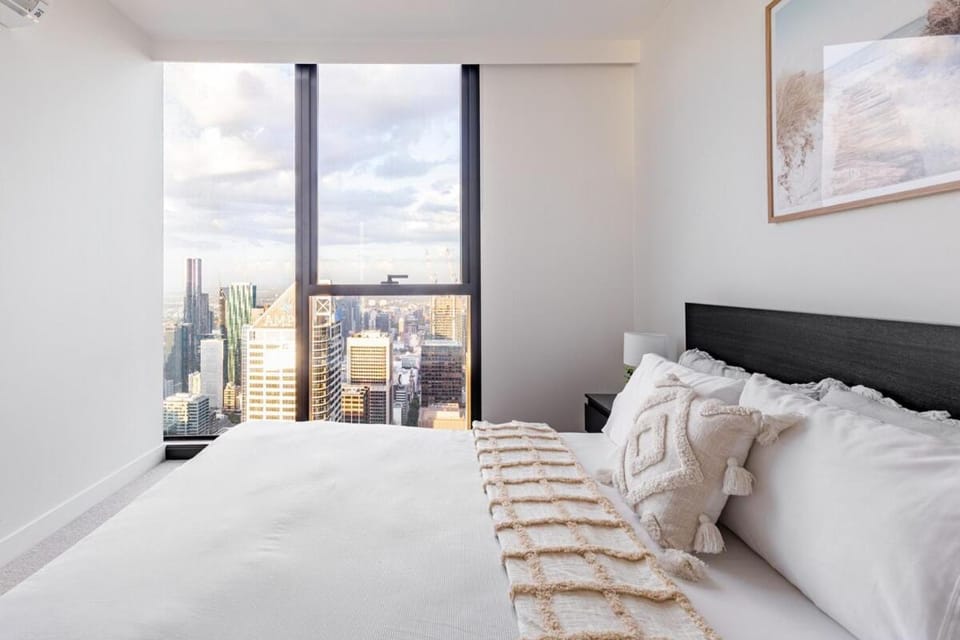 74th Floor 1BR Southern Cross & Marvel Stadium Apartment in Melbourne