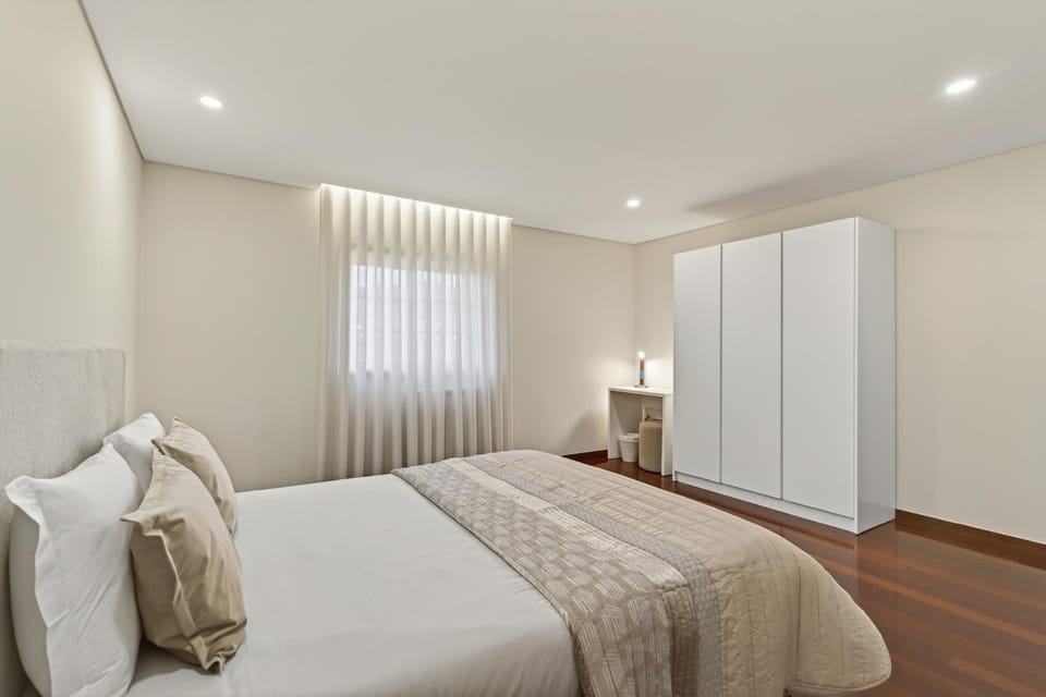 Bed, Bedroom, wardrobe