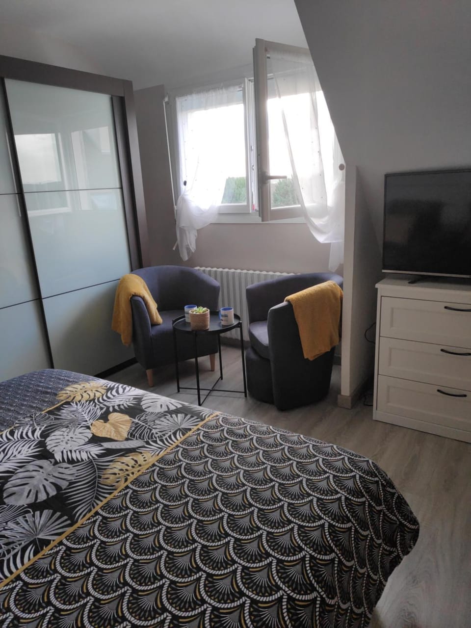Bedroom