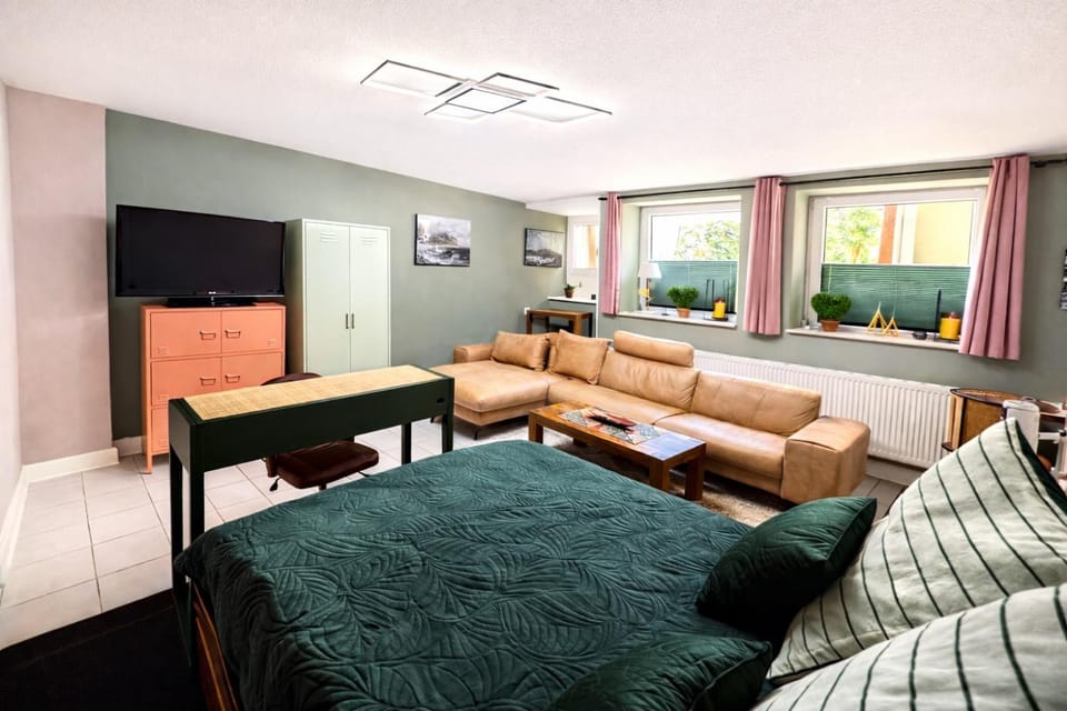 Studio-Apartment mit eigenem Eingang und Terrasse in Kiel-Holtenau Apartment in Kiel