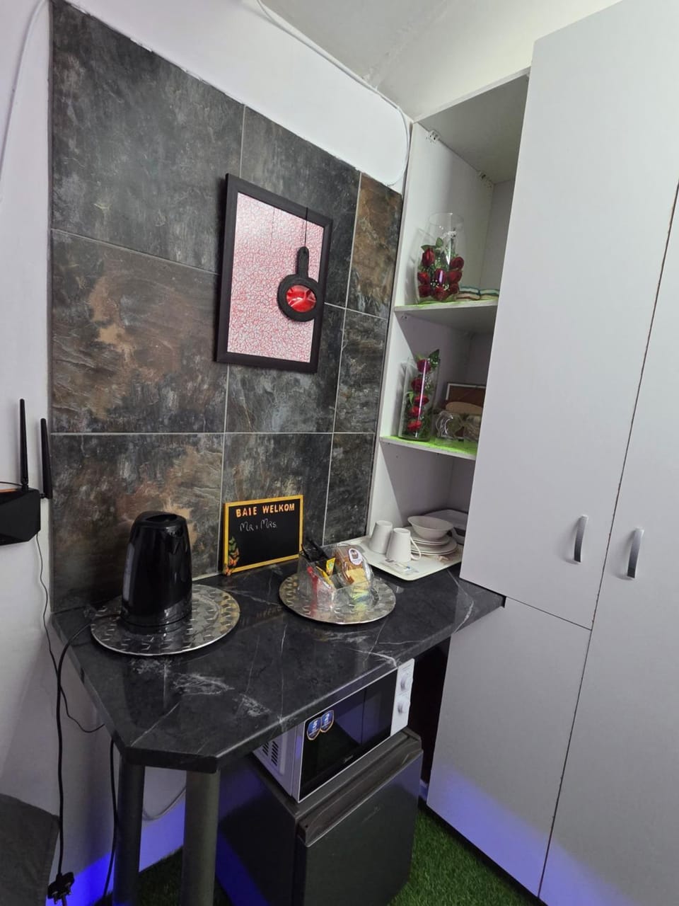 Kitchen or kitchenette