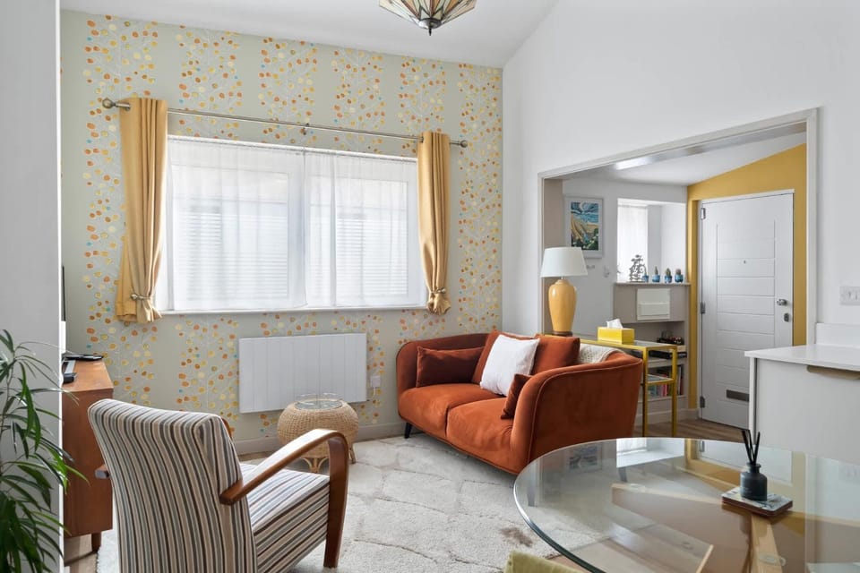Scandi Style Apartment in Central Falmouth Apartment in England