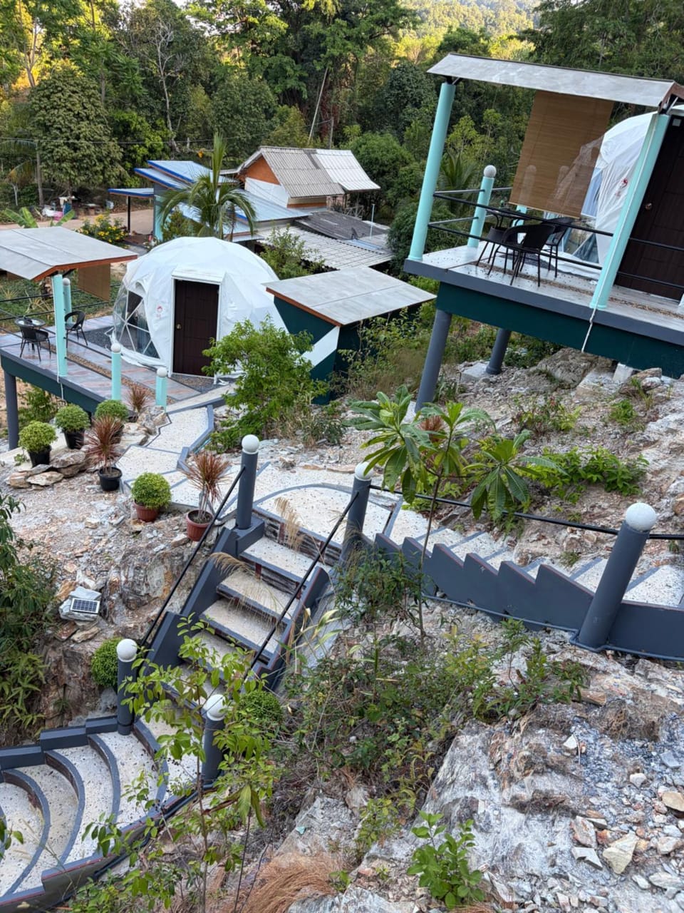 Sunshine's Hill Luxury tent in Krabi Changwat