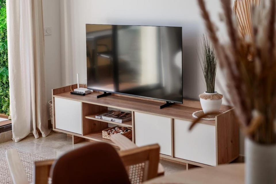 Communal lounge/ TV room, TV and multimedia, Evening entertainment