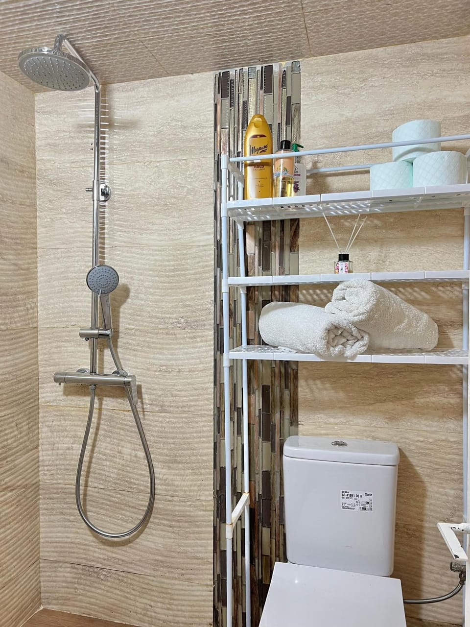Shower, Bathroom, towels