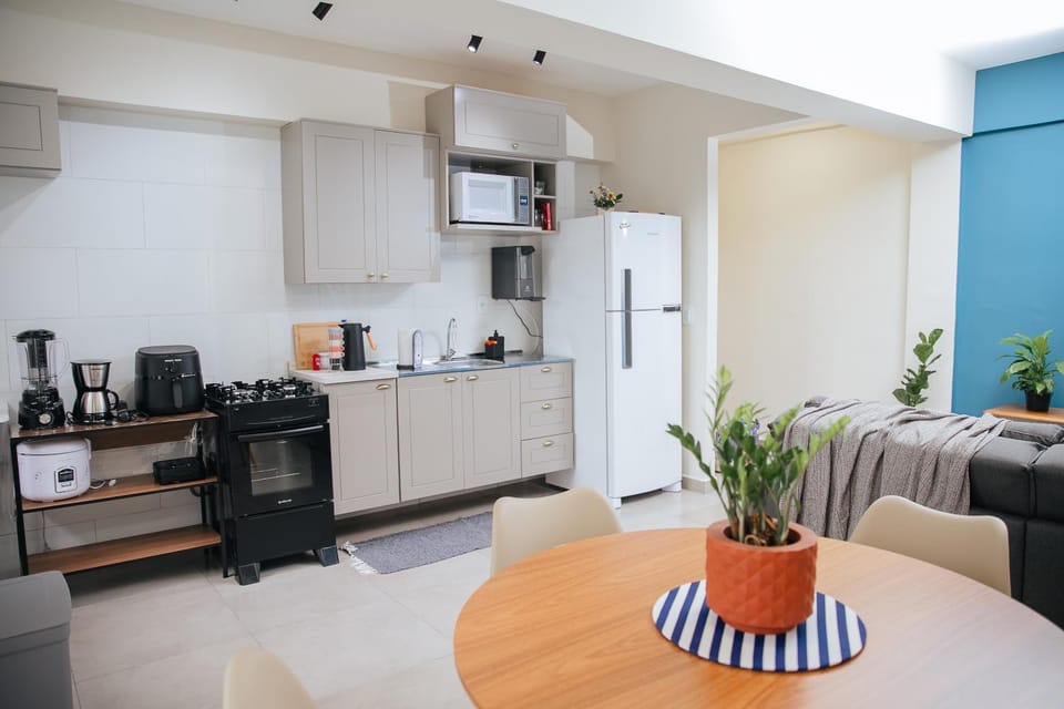 Kitchen or kitchenette, Communal kitchen