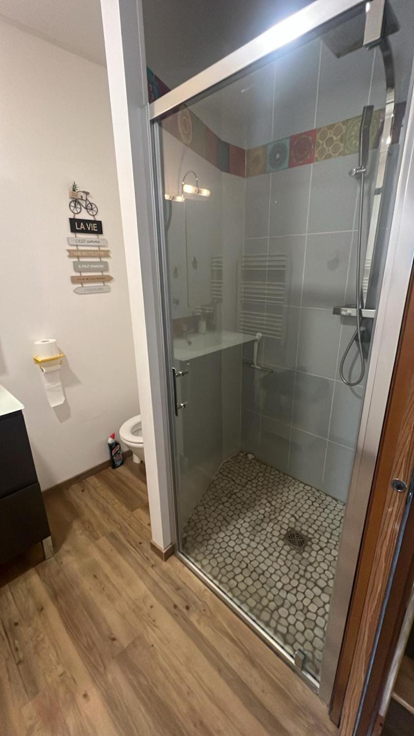 Shower, Bathroom